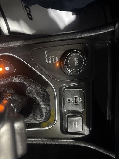 2019 Jeep Cherokee Overland