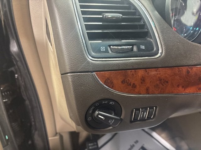 2014 Chrysler Town & Country Touring