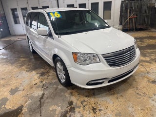 2016 Chrysler Town &amp; Country Touring