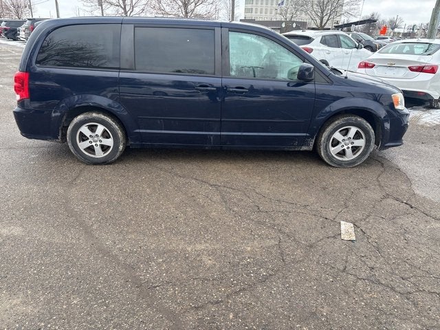 Used 2012 Dodge Grand Caravan SE with VIN 2C4RDGBGXCR402116 for sale in Southfield, MI