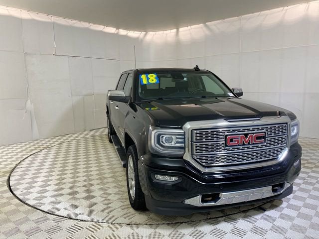 2018 GMC Sierra 4WD Crew Cab Short Box's photo