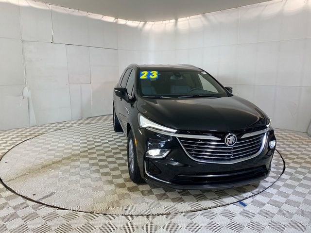 2023 Buick Enclave Essence AWD's photo