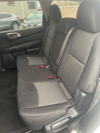 2019 Nissan Pathfinder SV