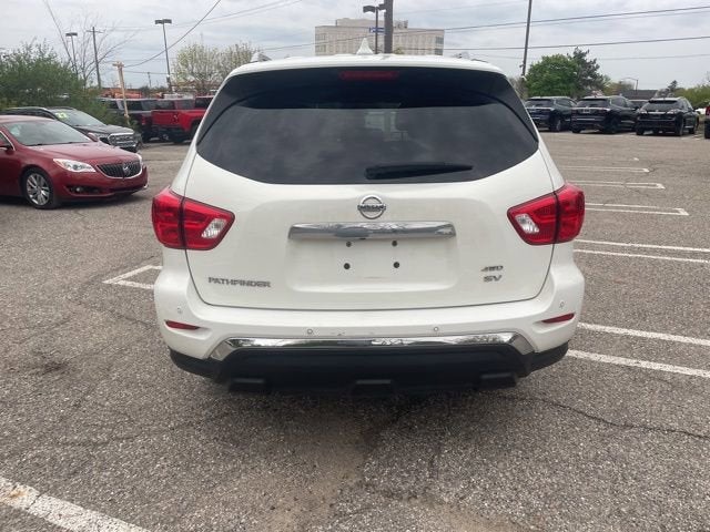 2019 Nissan Pathfinder SV