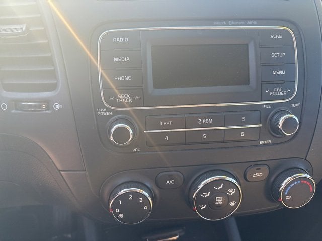 2016 Kia Forte 5-Door LX