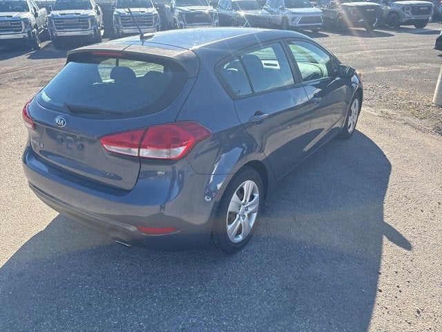 2016 Kia Forte 5-Door LX