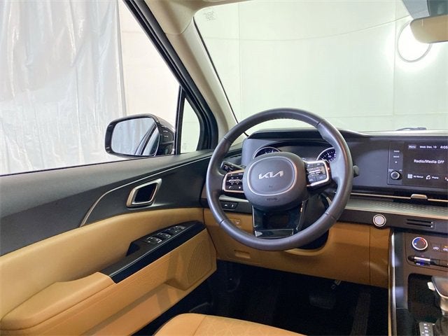 2024 Kia Carnival LX