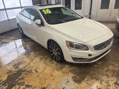 2016 Volvo S60 Inscription T5 Platinum