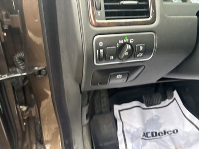 2016 Volvo XC70 T5 Platinum