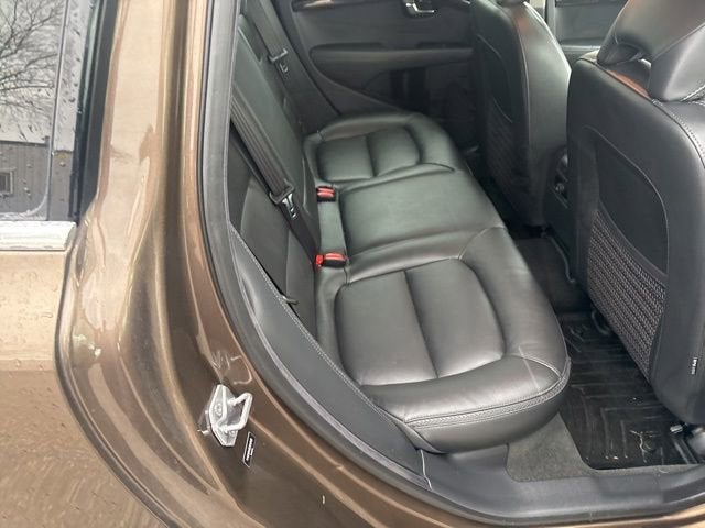 2016 Volvo XC70 T5 Platinum