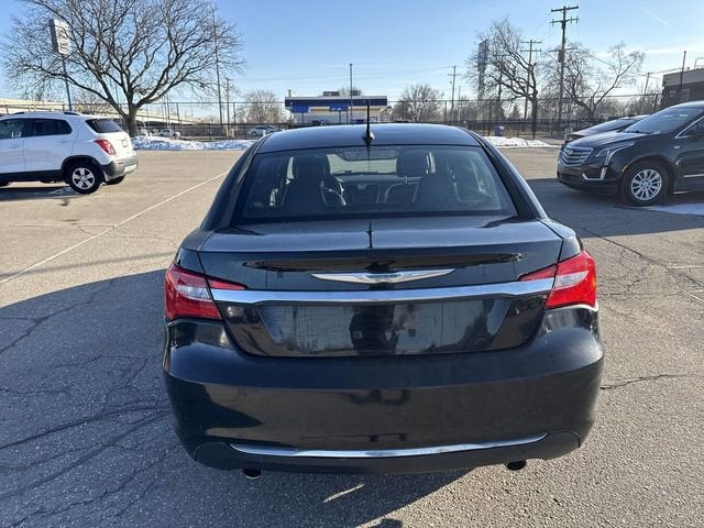 2013 Chrysler 200 Limited
