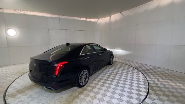 2023 Cadillac CT4 Premium Luxury