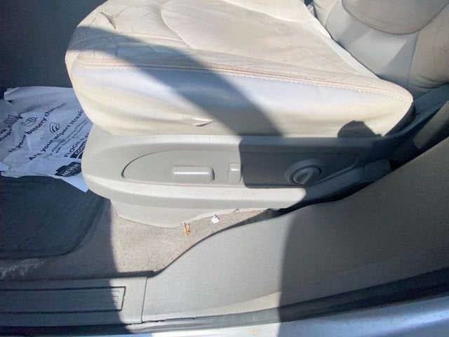 2011 Chevrolet Traverse LT w/2LT