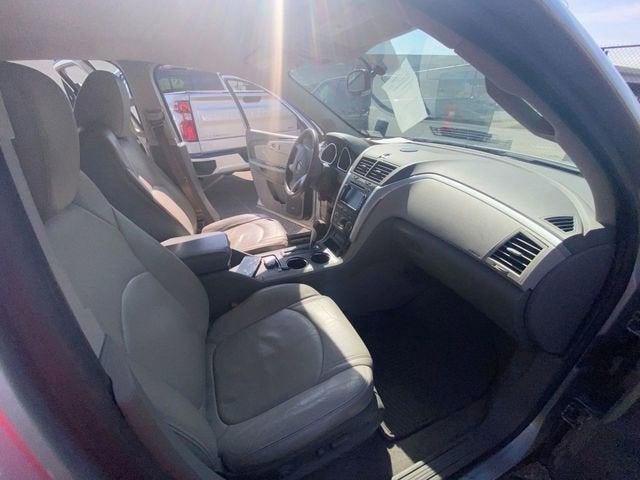 2011 Chevrolet Traverse LT w/2LT