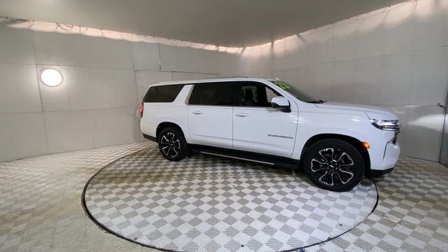 2023 Chevrolet Suburban LT