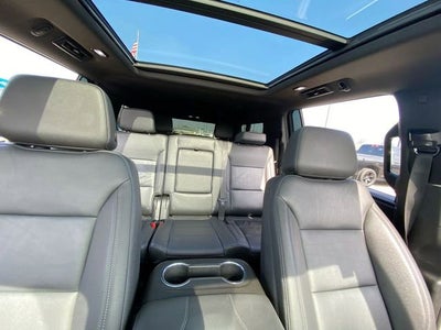 2023 Chevrolet Suburban LT