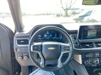 2023 Chevrolet Suburban LT
