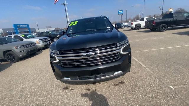 2023 Chevrolet Suburban LT