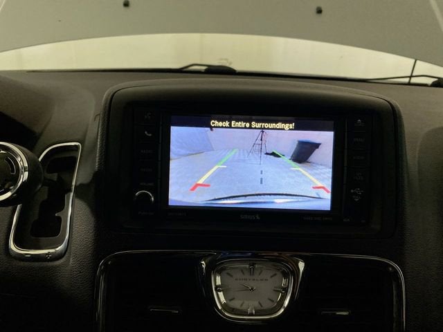 2014 Chrysler Town & Country Touring