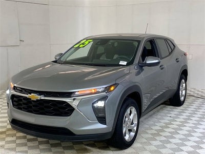2025 Chevrolet Trax LS