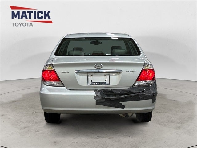 2005 Toyota Camry LE