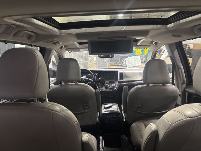 2018 Toyota Sienna Limited Premium 7 Passenger