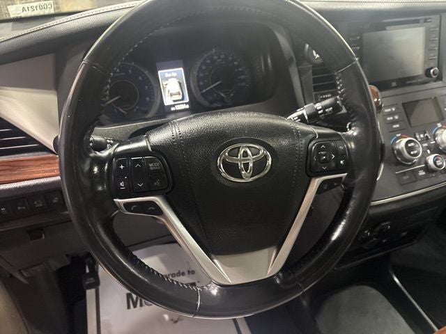 2018 Toyota Sienna Limited Premium 7 Passenger