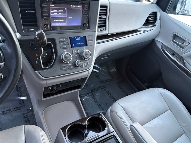 2020 Toyota Sienna XLE 7 Passenger