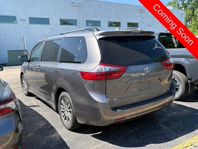 2020 Toyota Sienna XLE 8 Passenger